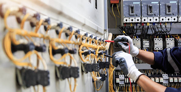 Professional Electrician technician working in Lake Los Angeles, CA